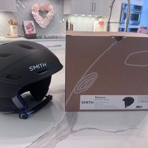 SMITH Matte Black Helmet